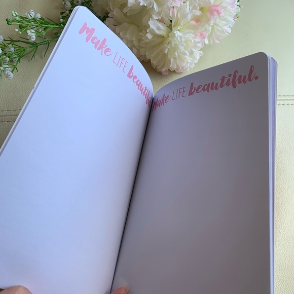 💕5 for $10! Hello Lovely notebook 📒 - Picture 3 of 5